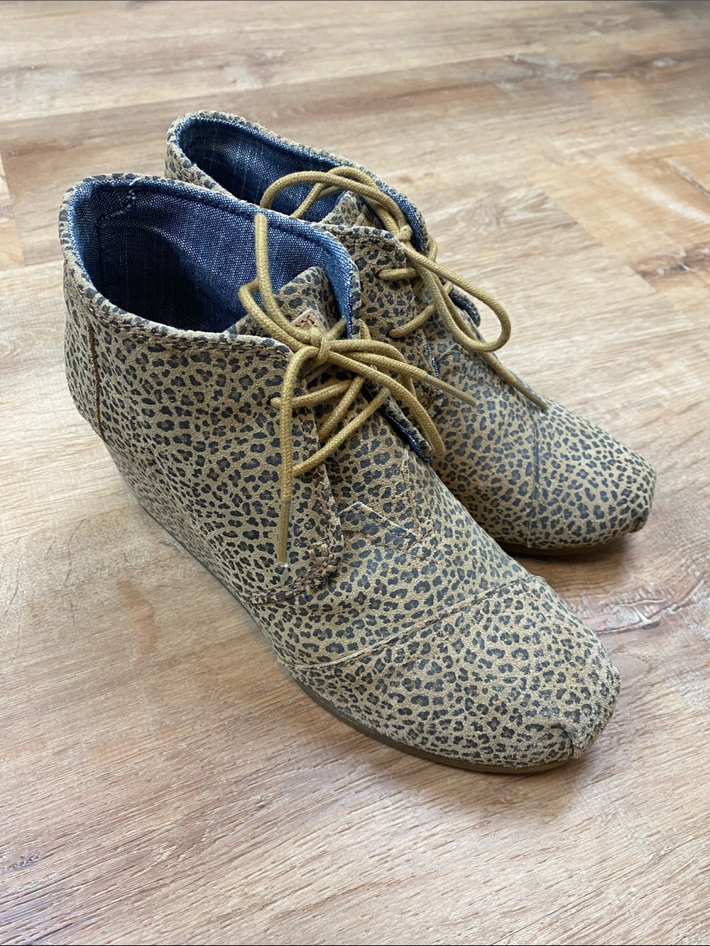 Toms Desert Leopard Heeled Ankle Bootie Wedge 8W